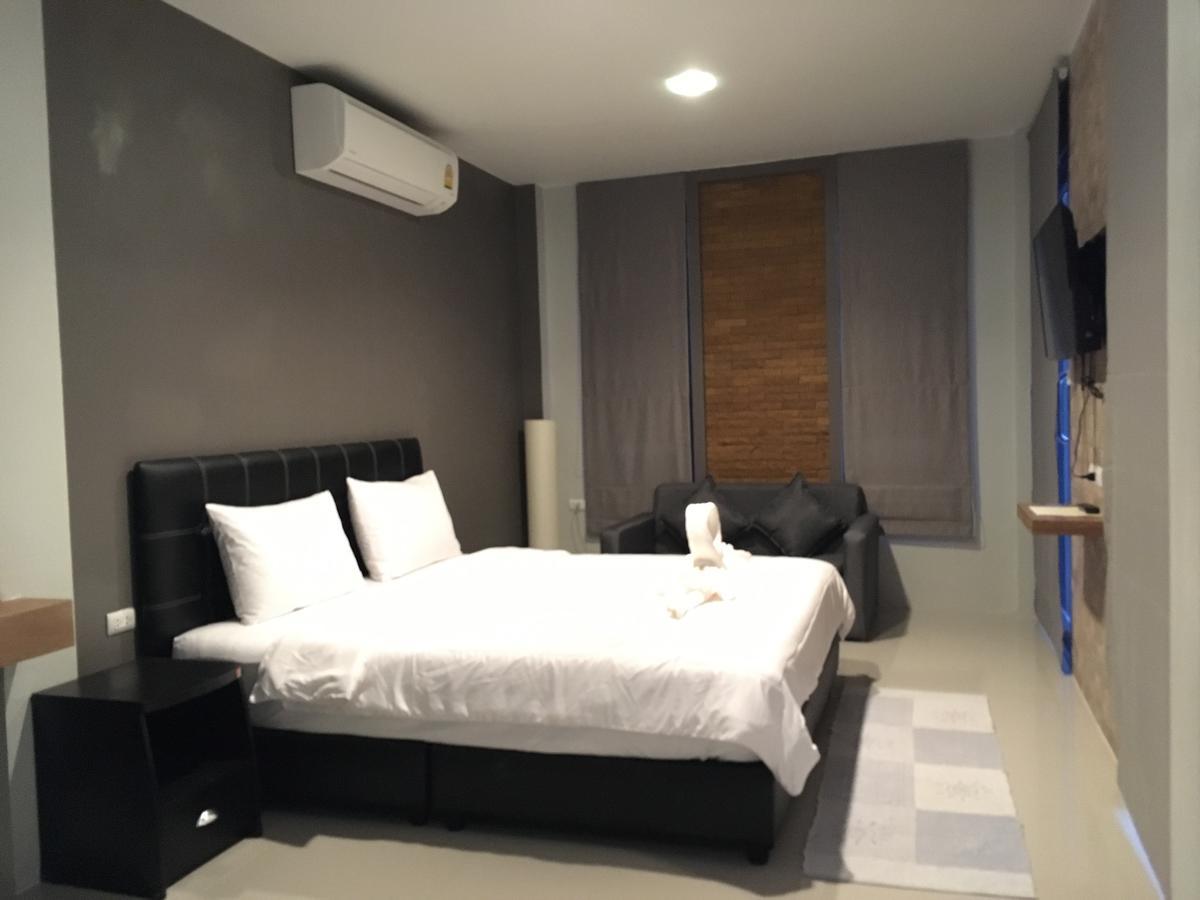 Baan Fran Sim Da Hotell Bang Tao-stranden Eksteriør bilde